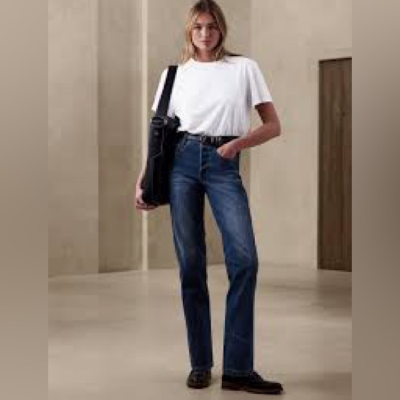 Banana Republic Denim - The Ranger Straight Jean by Banana Republic Size 26, NWOT, Medium Wash